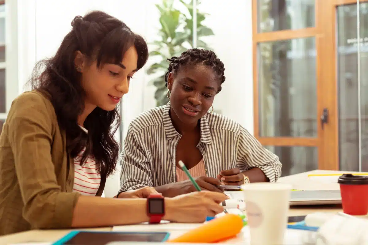 how to find private English students