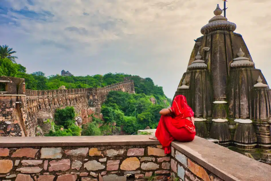 What is The Average Salary for Teaching Abroad in India?