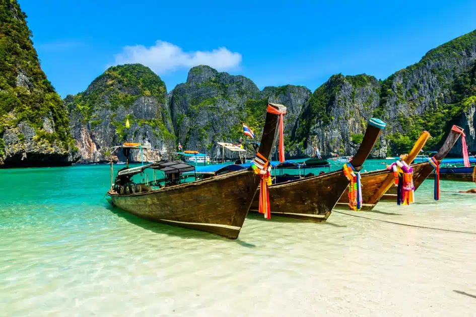 What Is the Average Teaching Salary in Thailand?