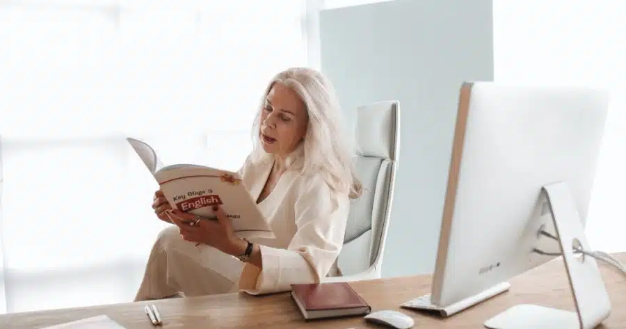 9 Helpful Books For Online English Teachers The TEFL Academy 9-helpful-books-for-online-english-teachers-the-tefl-academy