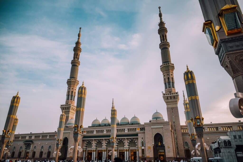 teach english in saudi arabia