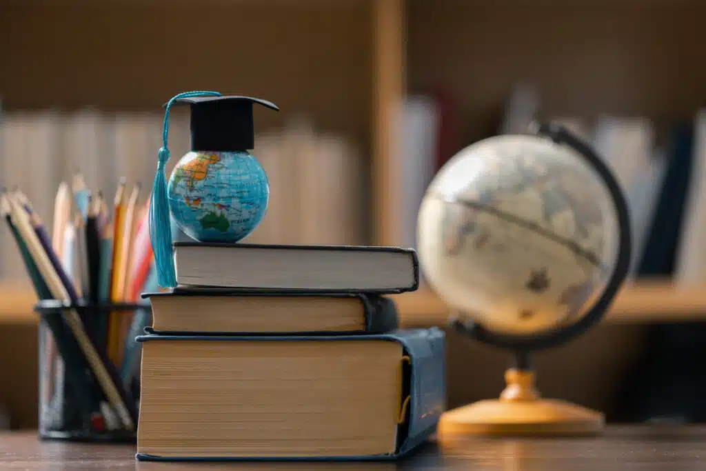 If teaching and travelling is your thing, then TEFL is right for you