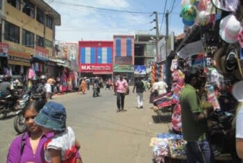 A busy street scene in Sri Lanka