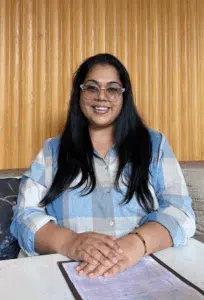 Headshot of online teacher Sonya