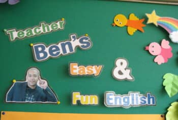 Interactive ESL class with Korean students learning English through games and songs