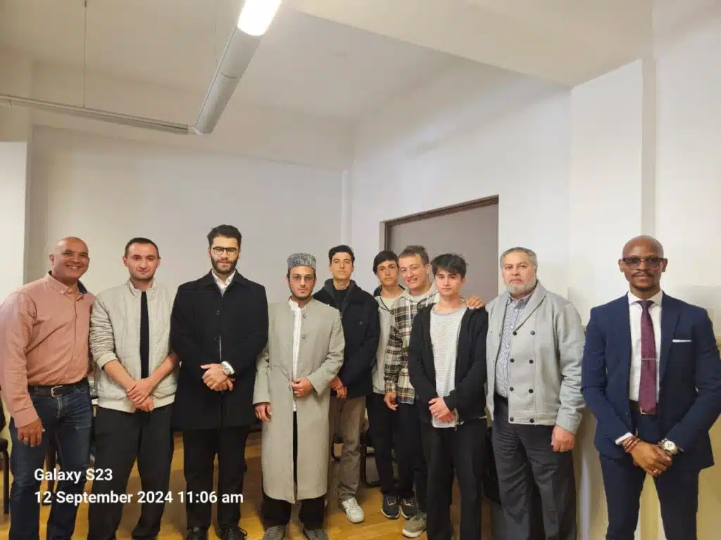 Lecturer transitioning into TEFL teaching