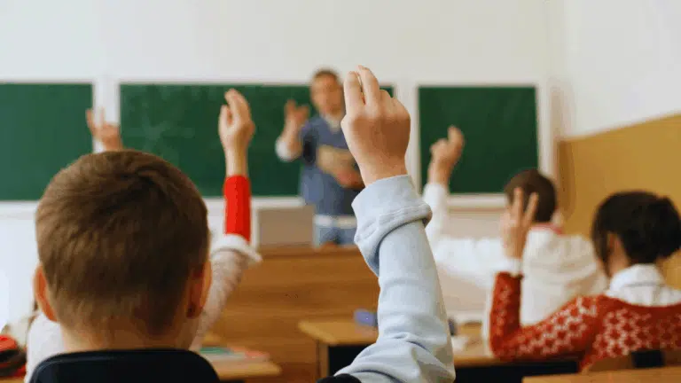 what is a cover teacher