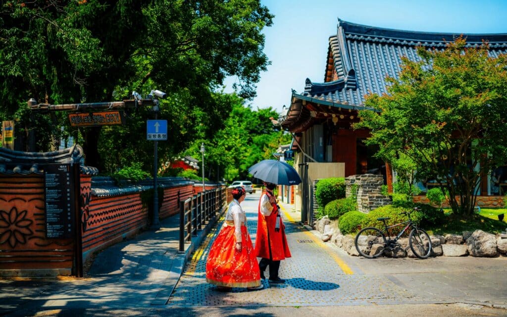how much can you save teaching in korea