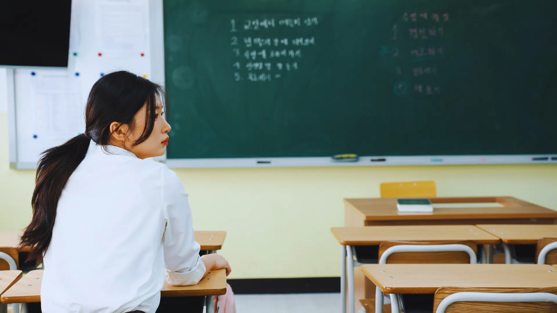 Teaching Teens in South Korea: What It’s Really Like In The Classroom