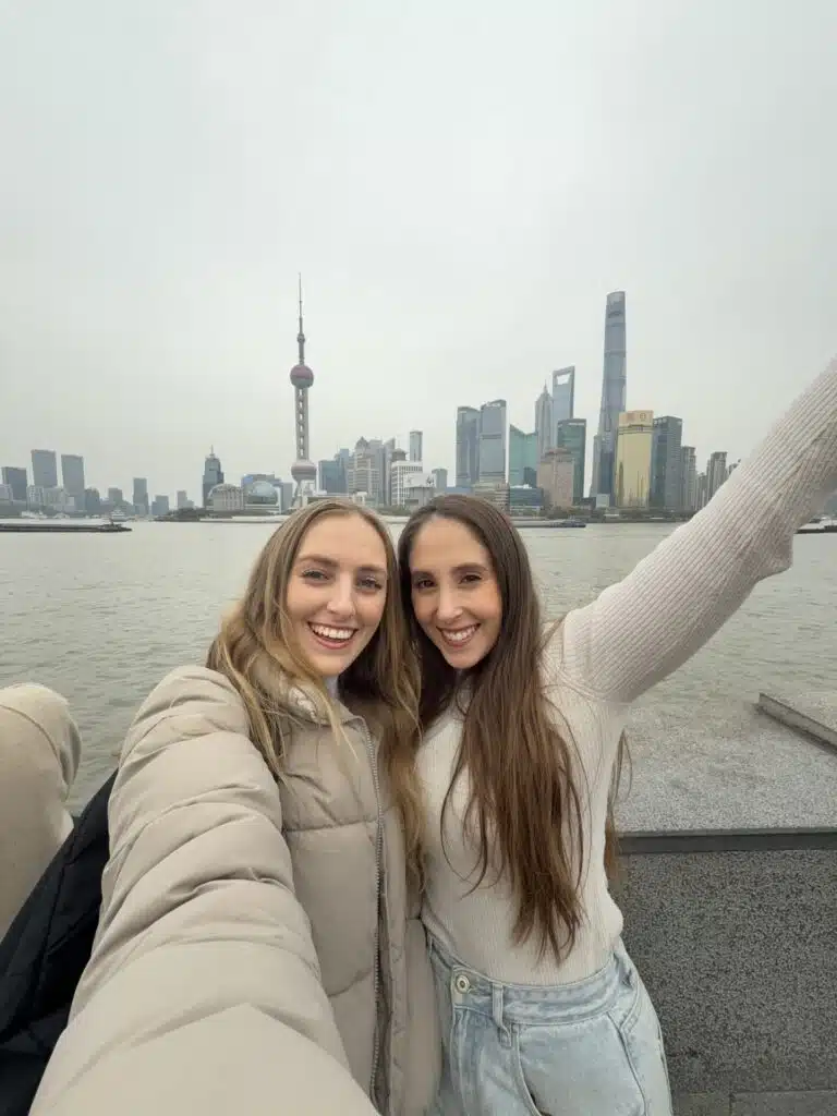 TEFL Teachers Sons&Eri travelling in China