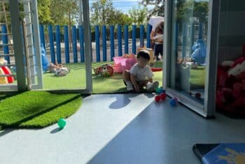 Teacher Lauren Fettis Young Learner classroom Spain 2