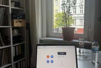 Home workspace for online teachers in the US